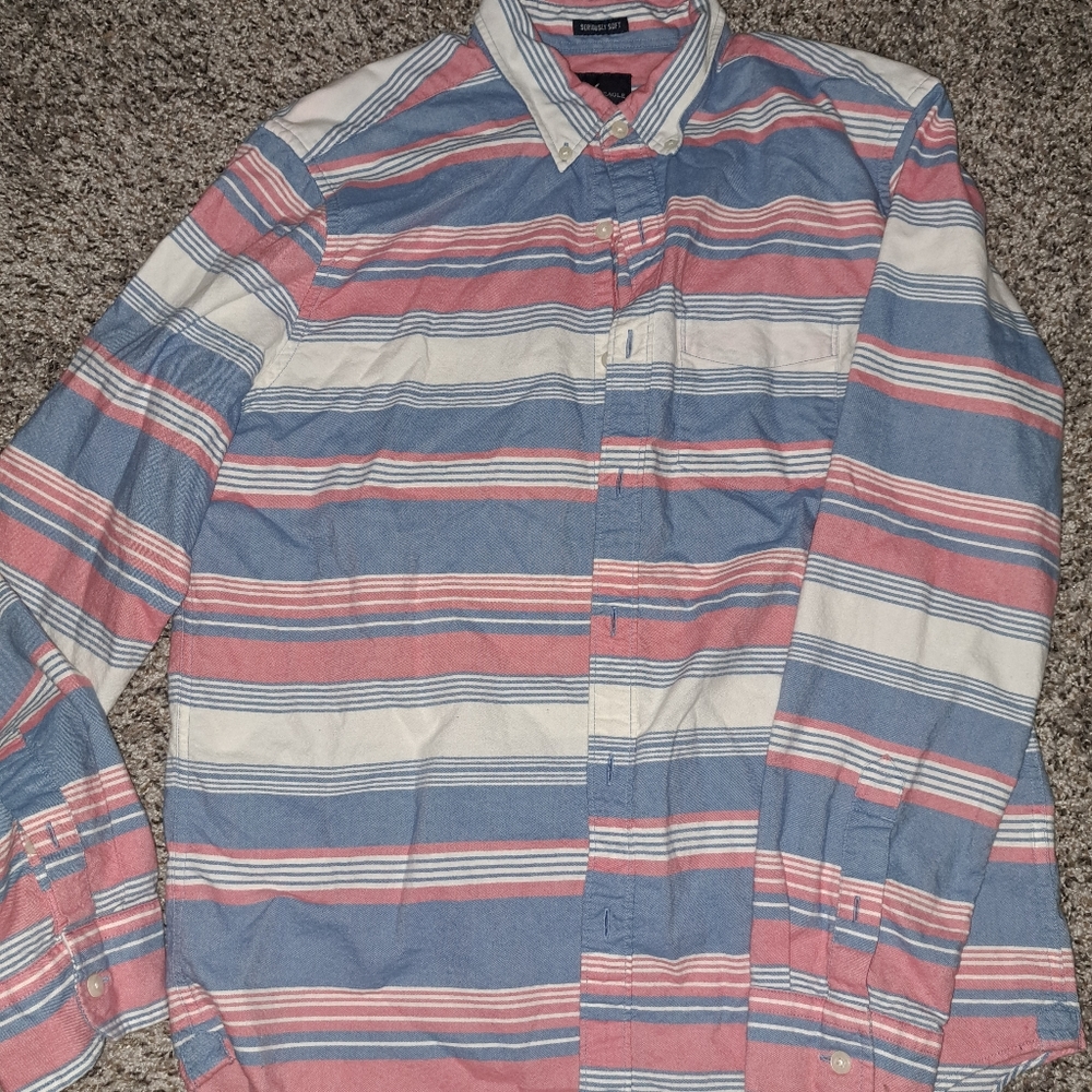 American eagle button up